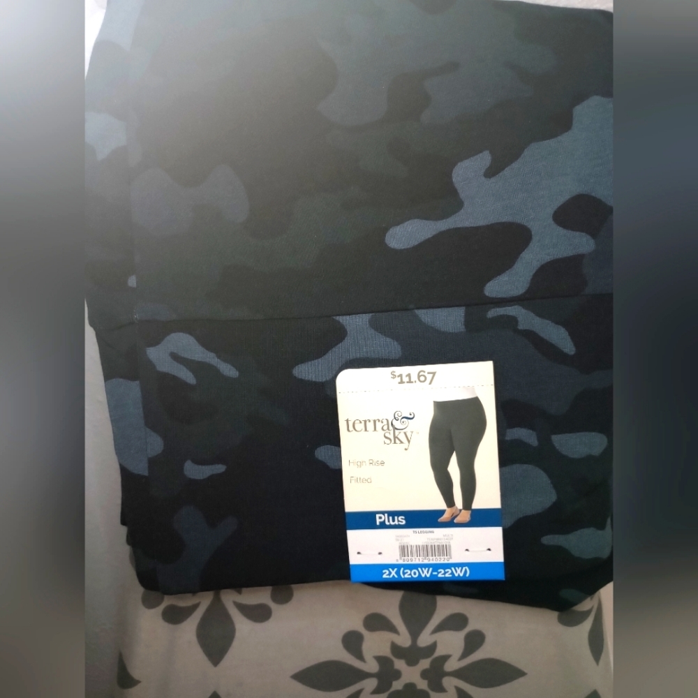Brand New Camo color Leggings
